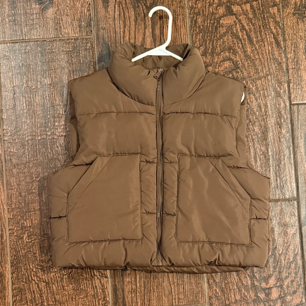 Women’s Crop Brown Puffer Vest